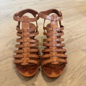 Cliffs by White Mountain Sandals